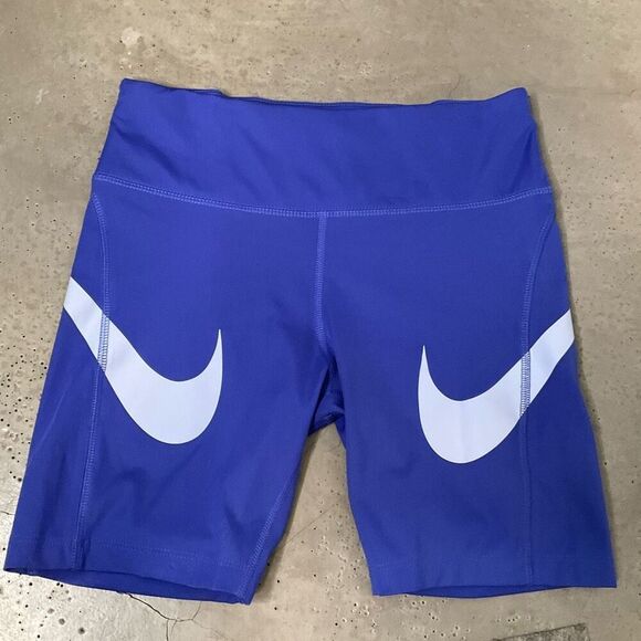 Nike Drifit Fast Swoosh Shorts - Picture 2 of 6